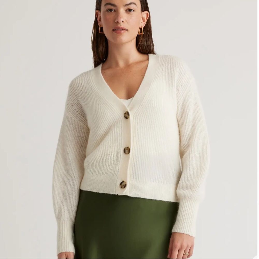QUINCE - Baby Alpaca - Wool Cropped Sweater in Gray